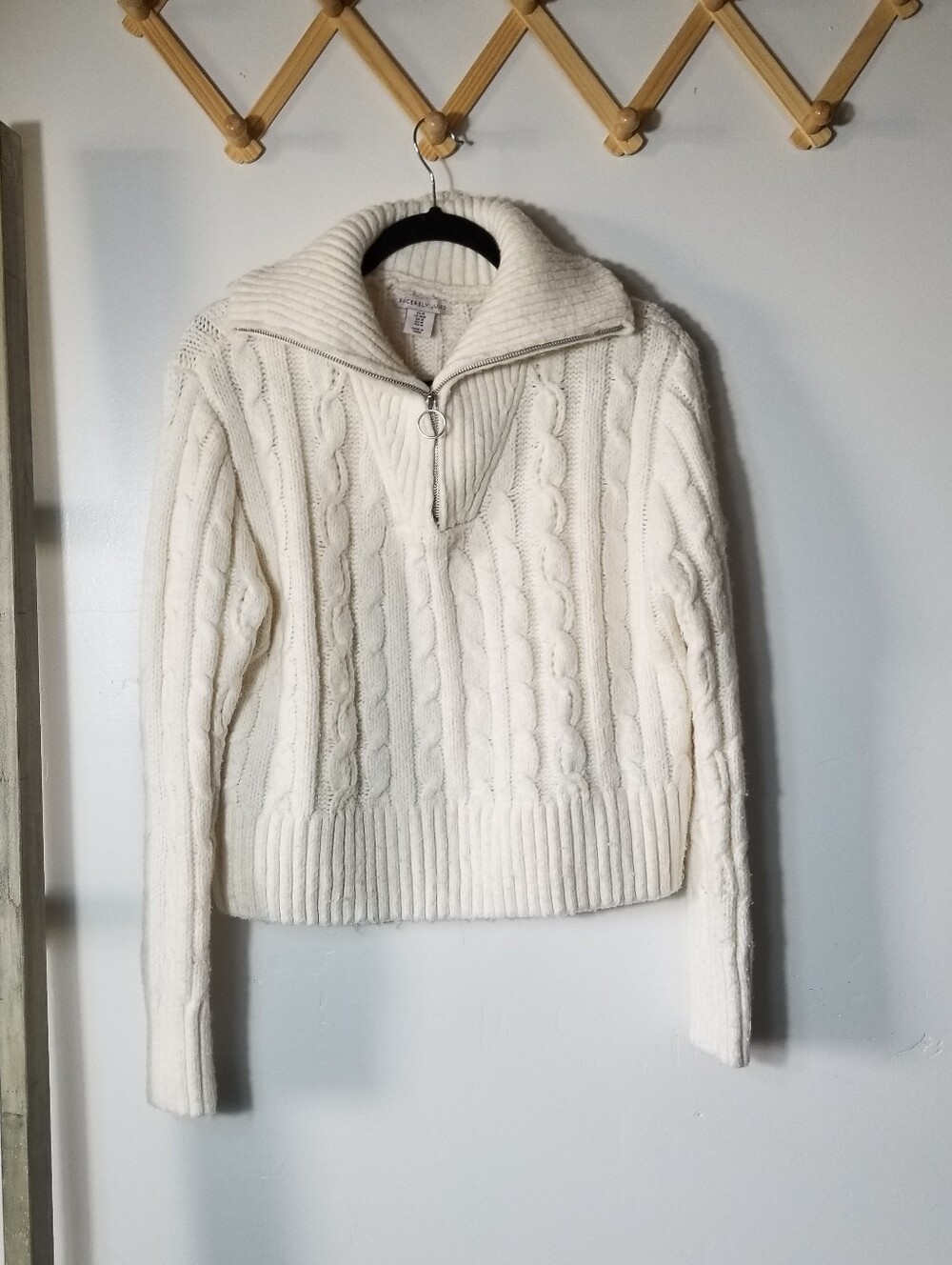 SINCERELY JULES WOMEN'S CREAMY WHITE HALF-ZIP SWEATER SIZE MEDIUM